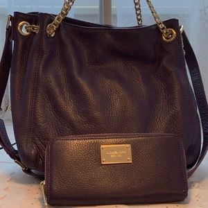 Michael Kors jet set shoulder bag &matching wallet